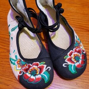 Chinese Hanfu shoes EUC